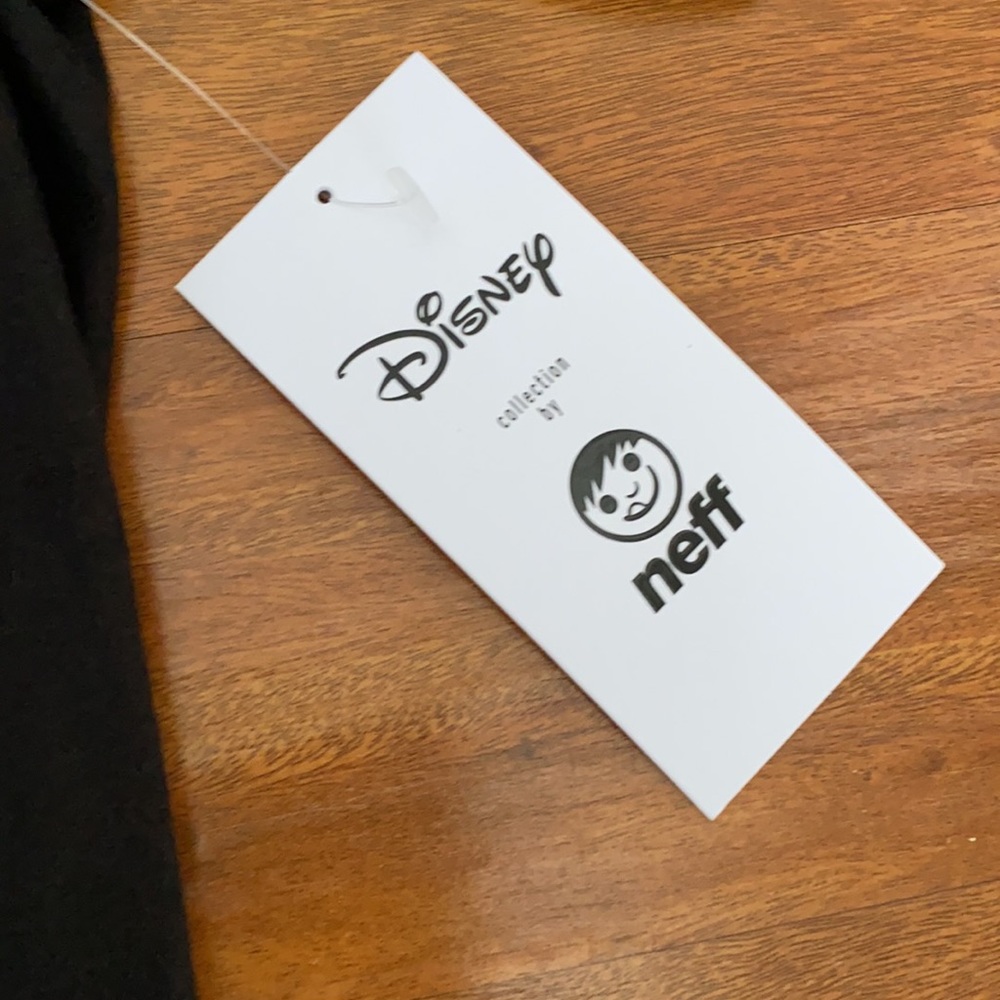 NEFF Disney Collection Mickey Rose Wrap - Picture 4 of 11